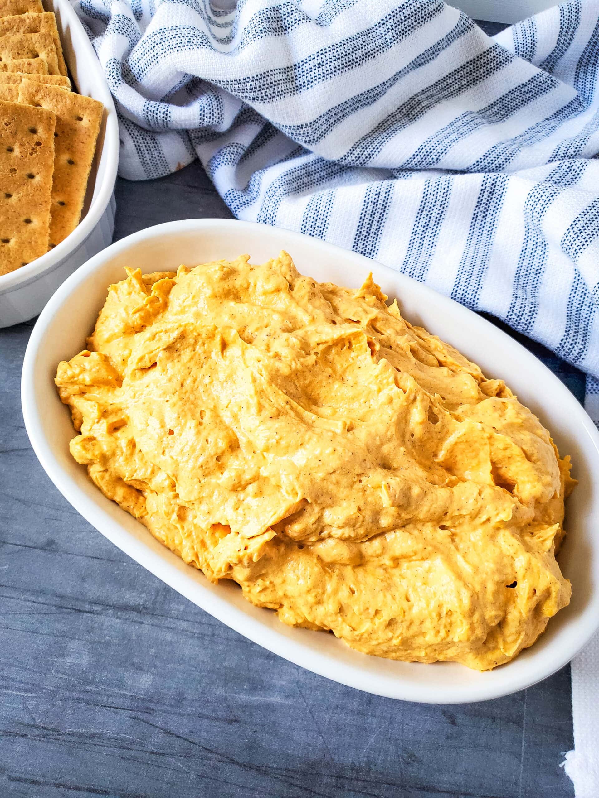 Pumpkin Dip That’s Fall-tastic!