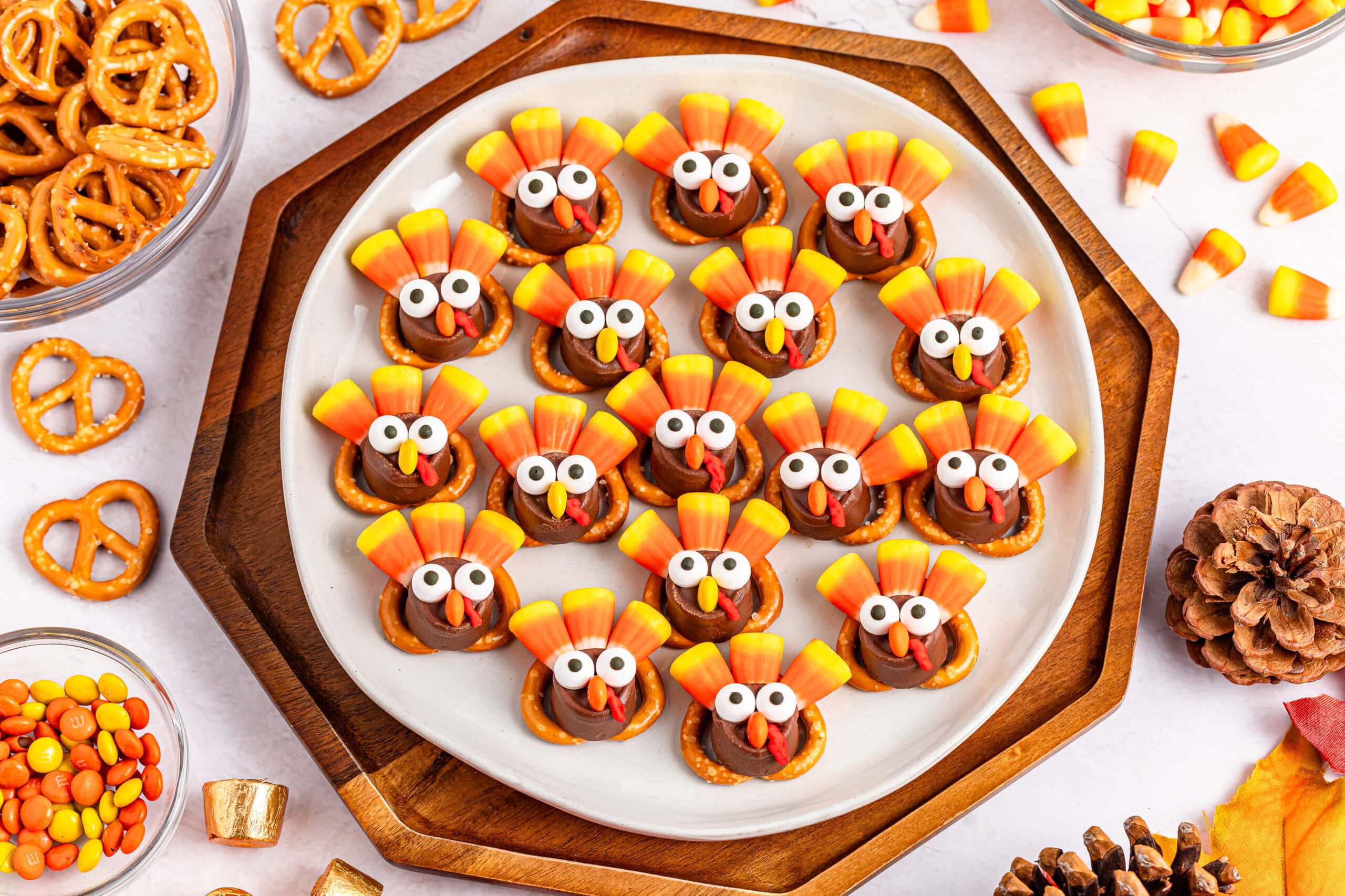 Adorable and Tasty Rolo Pretzel Turkeys for the Holidays!