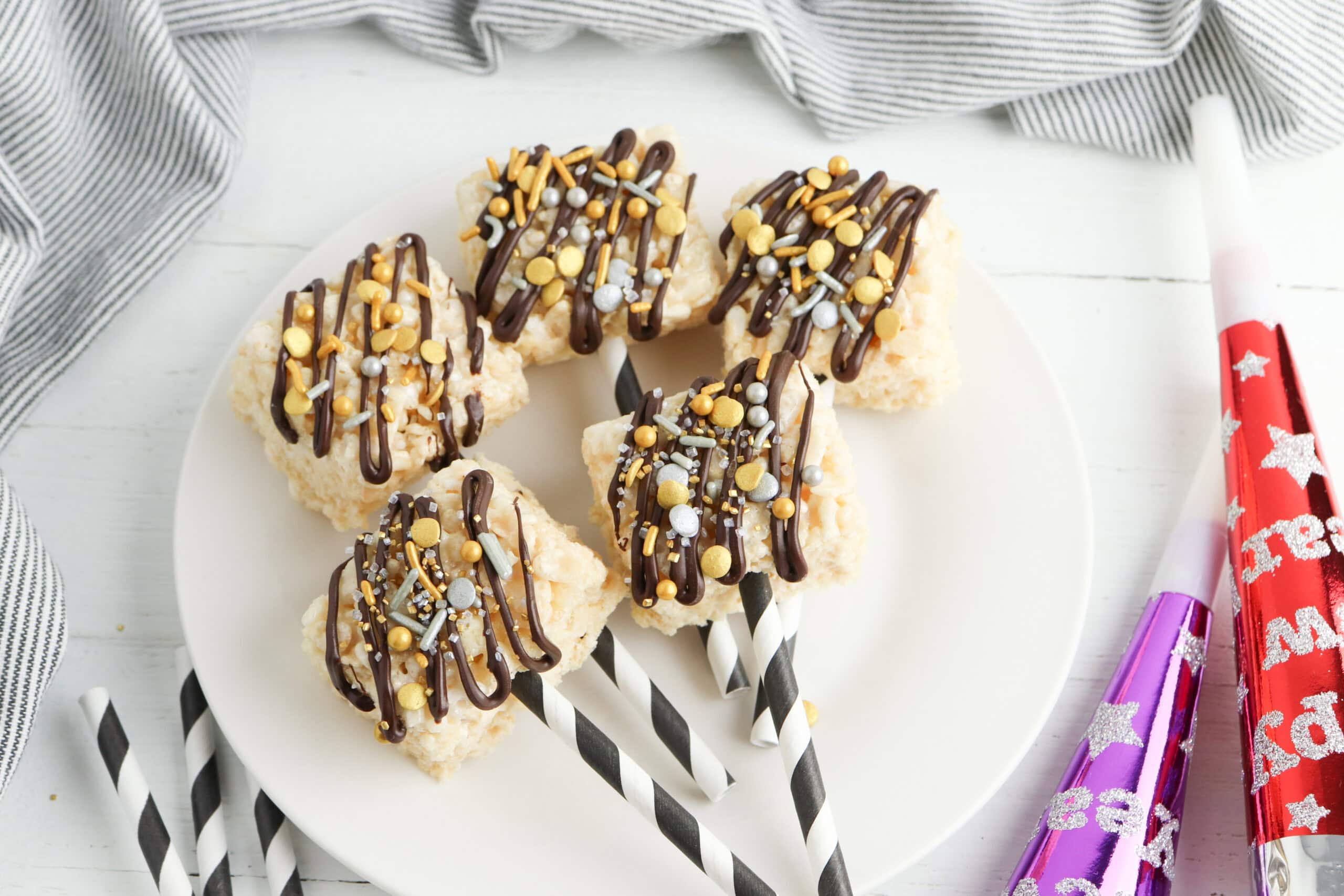 Celebrate New Year’s Eve with Sparkling Rice Krispies Treats!