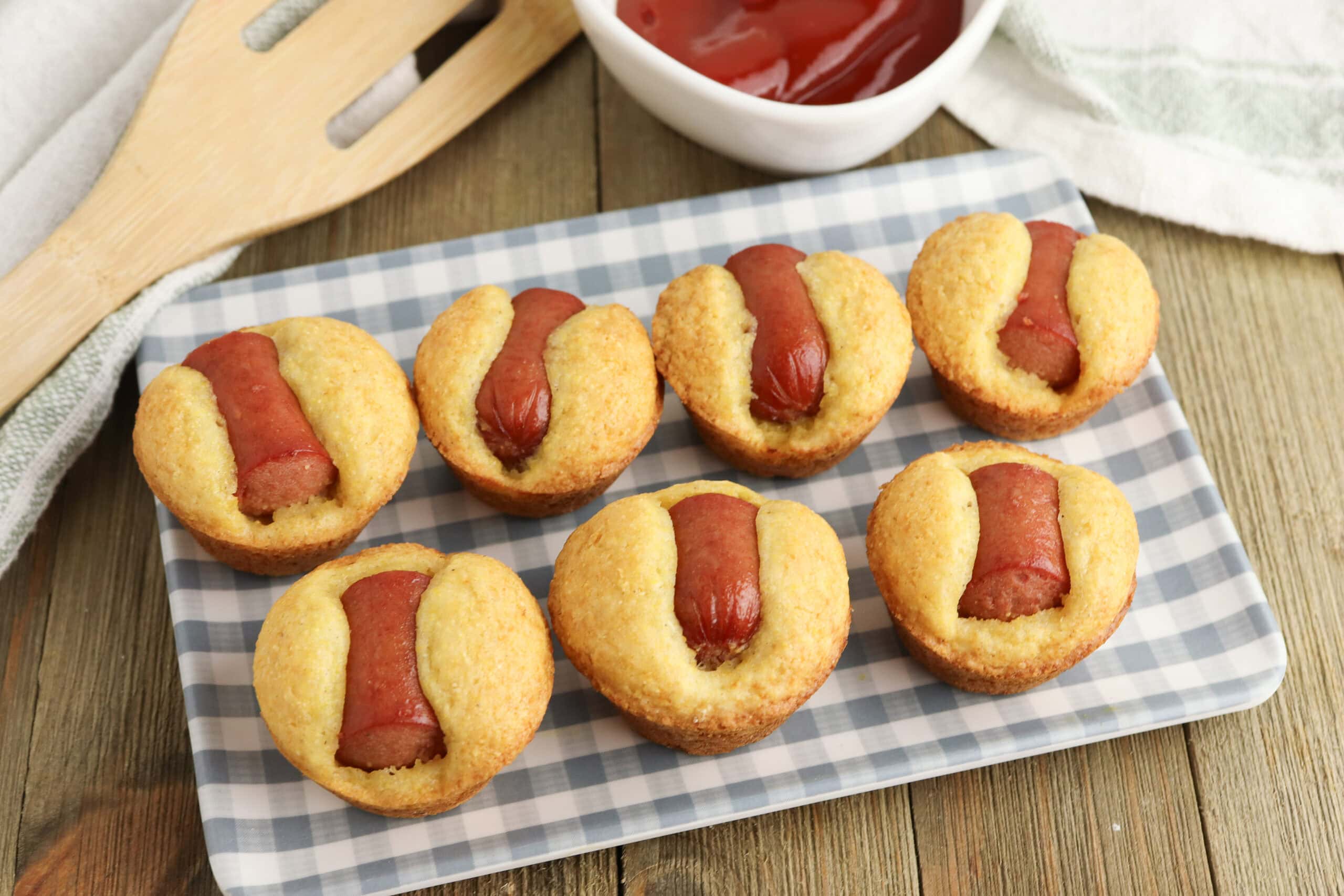 Classic Favorite Corndog Mini Muffins