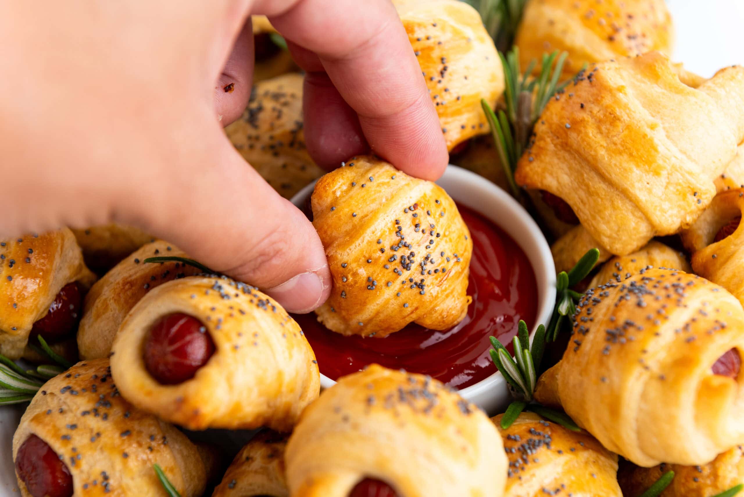 Flaky Mini Piggies in a Blanket