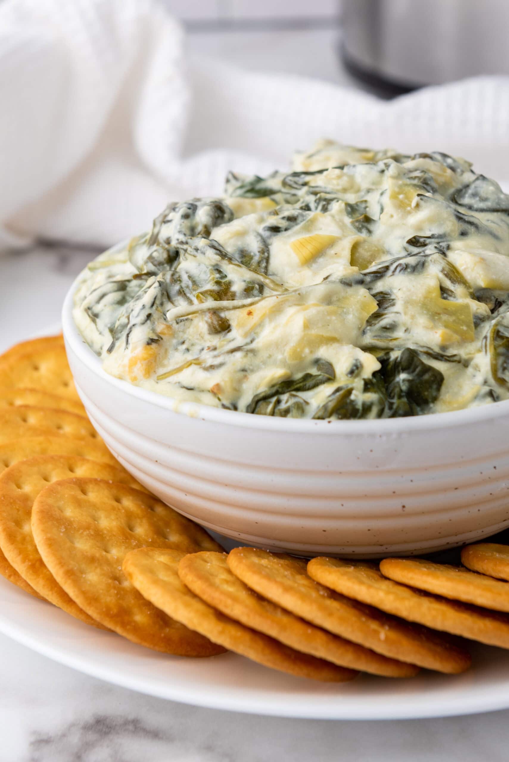 Slow Cooker Spinach Artichoke Dip