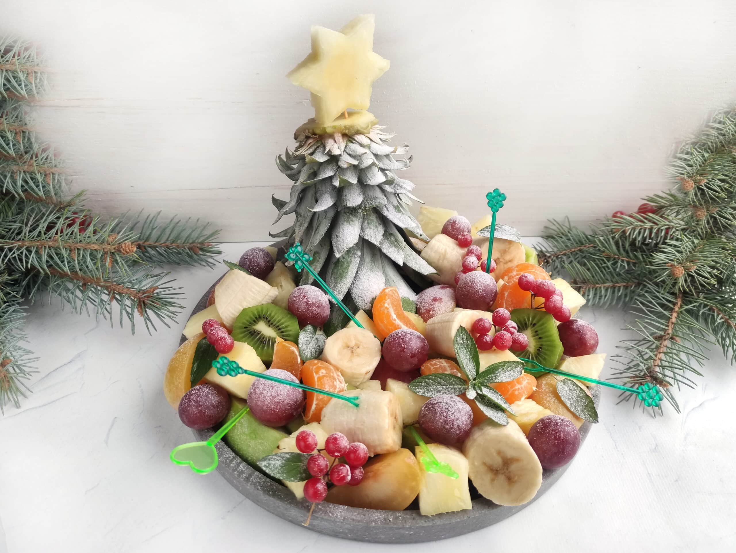 Christmas Pineapple Tree Fruit Tray