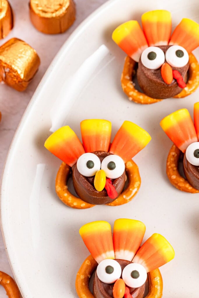 fall treats - rolo pretzel turkeys