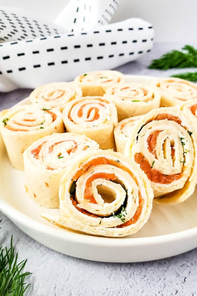 smoked salmon pinwheels - game day finger food