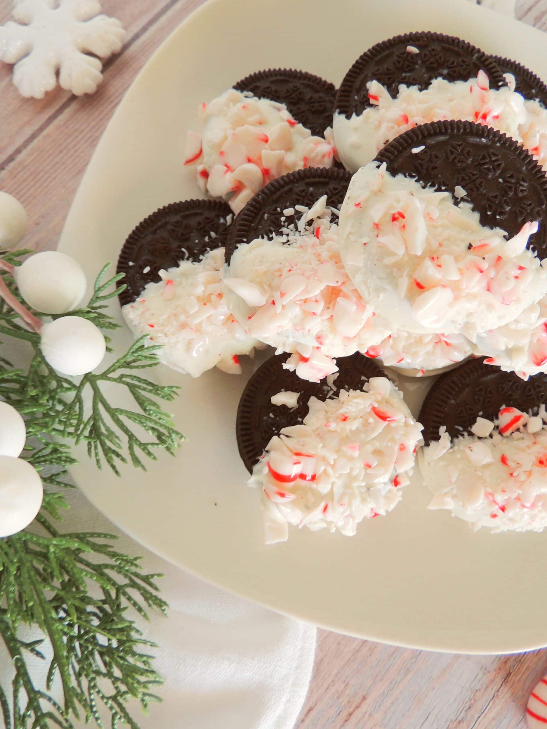 Sweet and Minty Peppermint Oreos