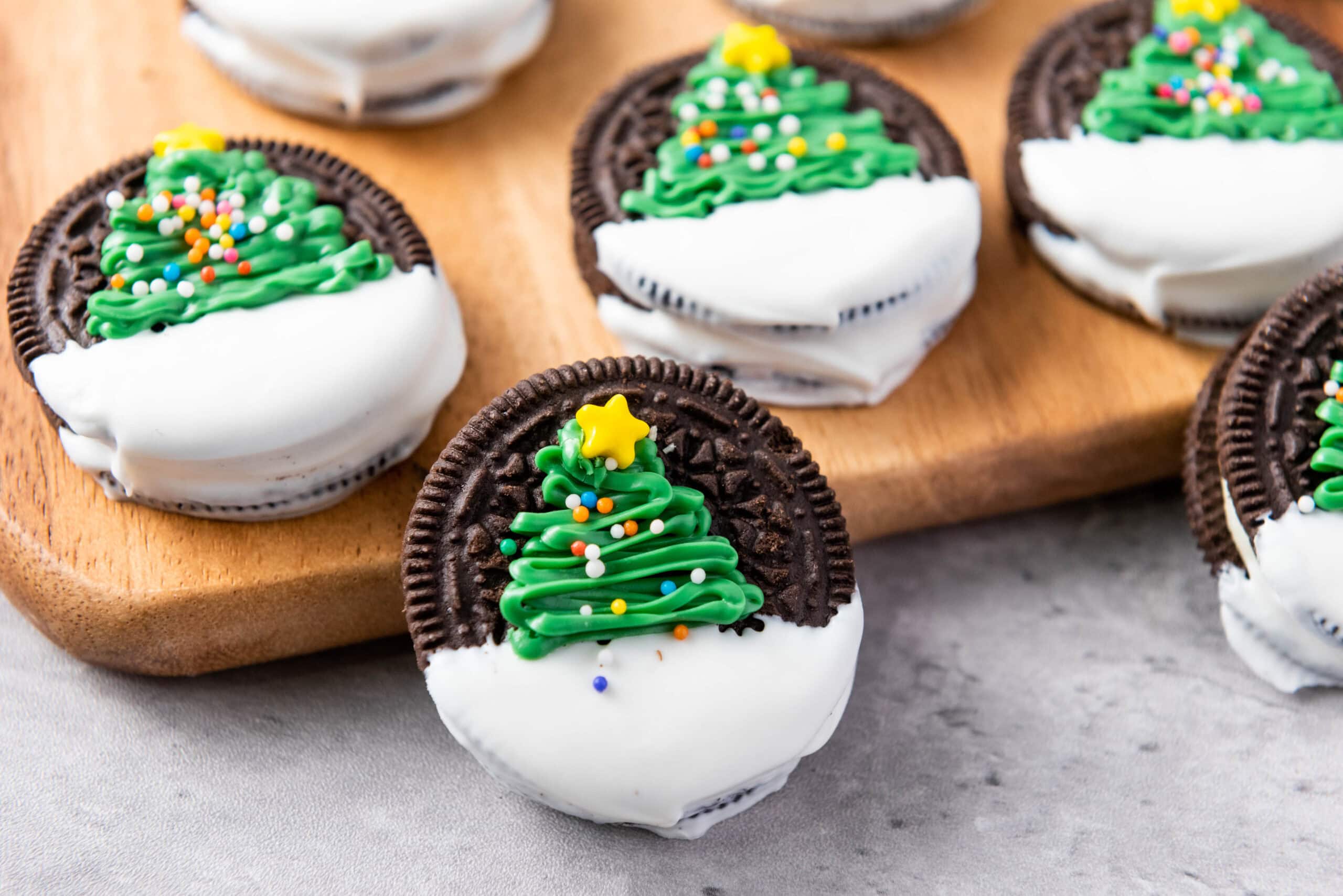 Christmas Tree Oreos for a Sweet Holiday