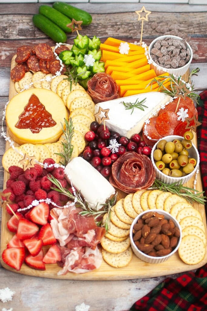 christmas charcuterie board 