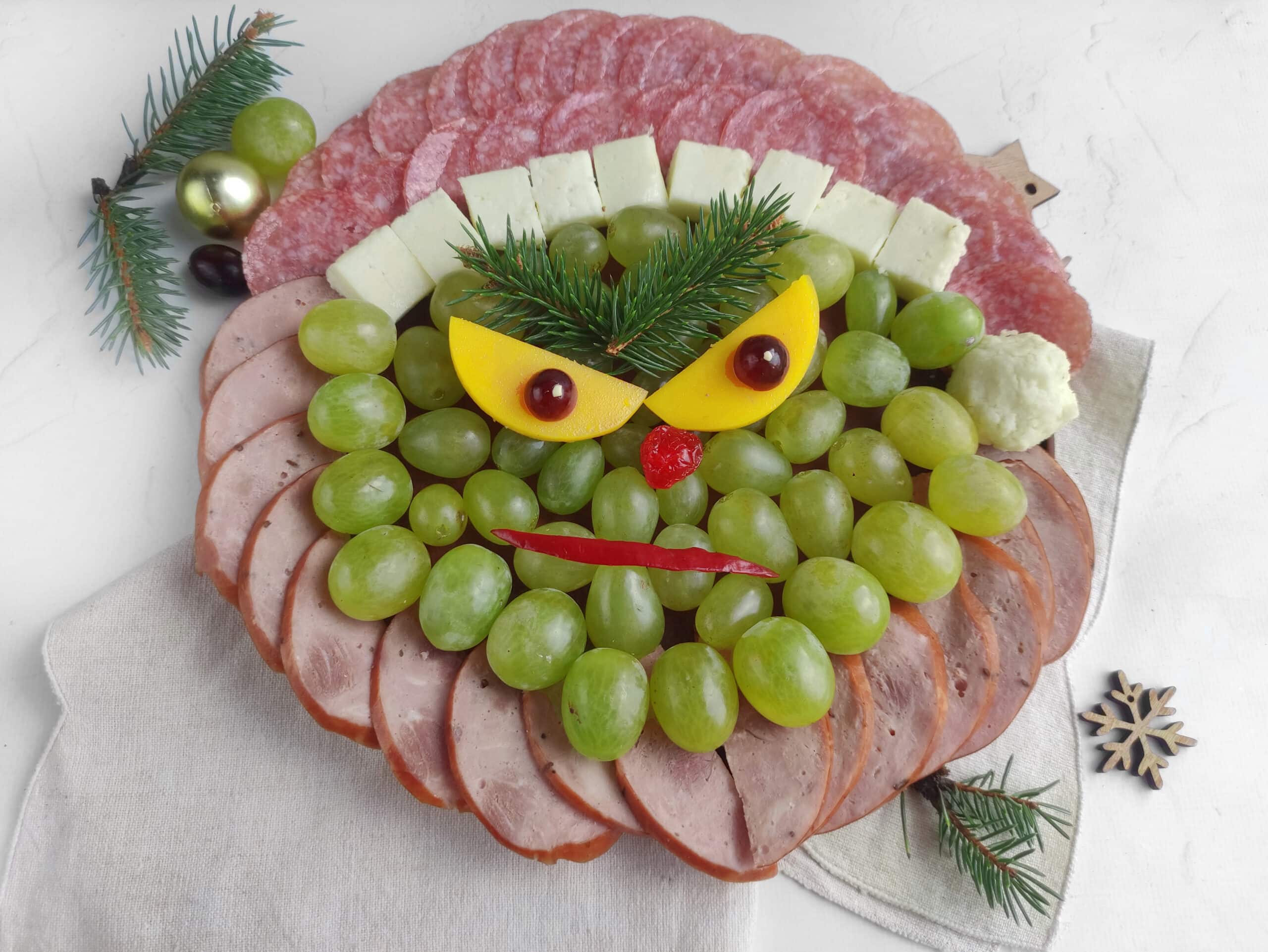 The Mr. Grinch Charcuterie Board