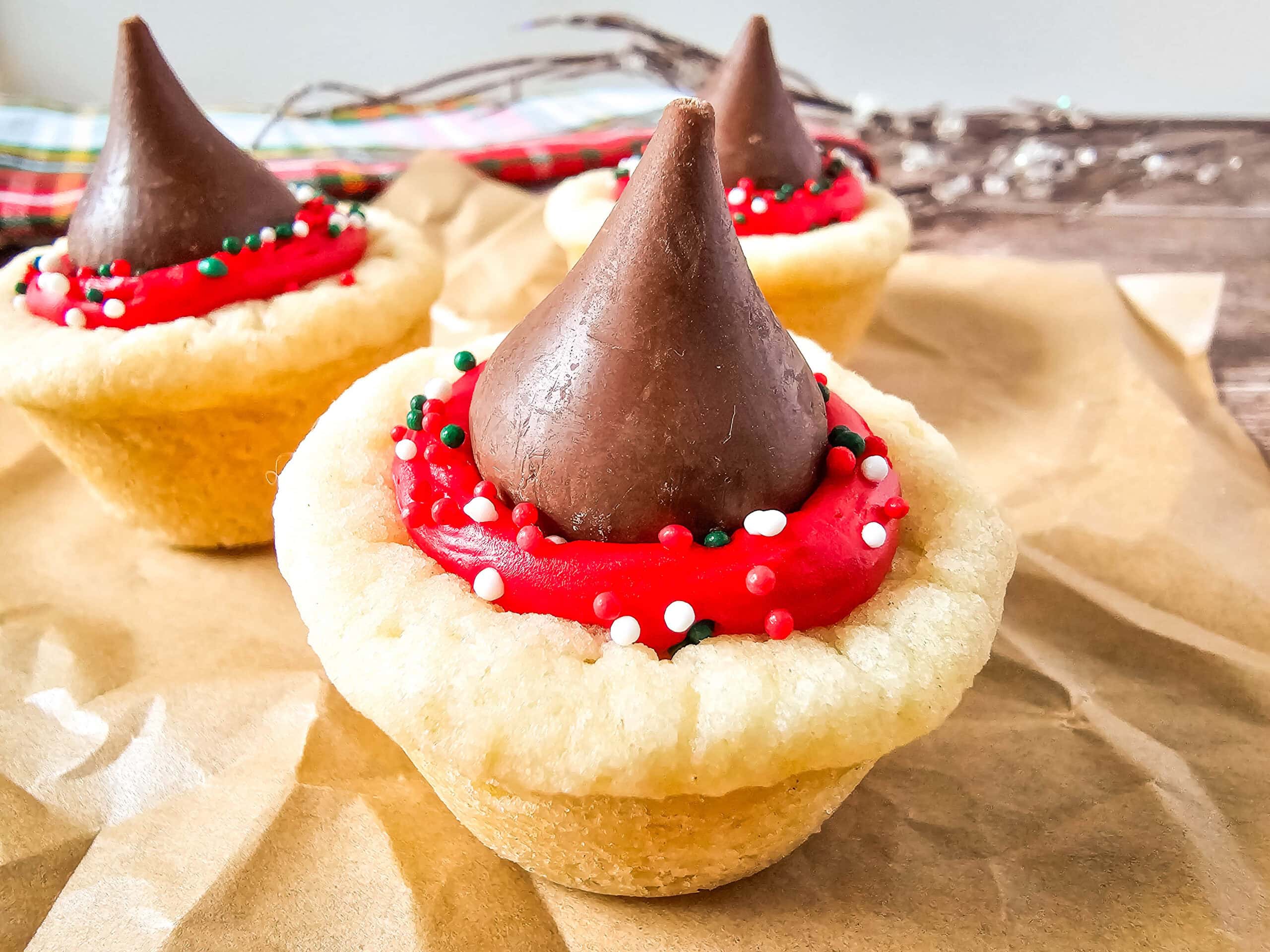 Sprinkle Some Joy with Christmas Kiss Cookie Cups