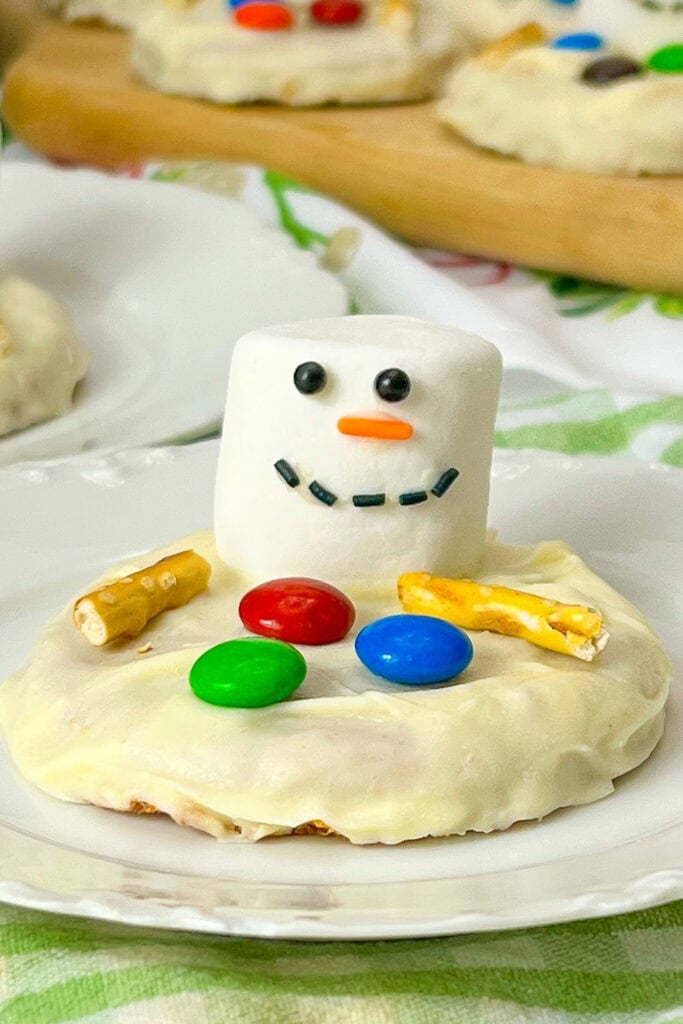 melted snowman peanut butter cookies - Kids Christmas Treats