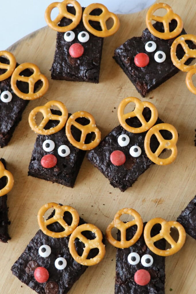 rudolph brownies - Christmas treats for gifts