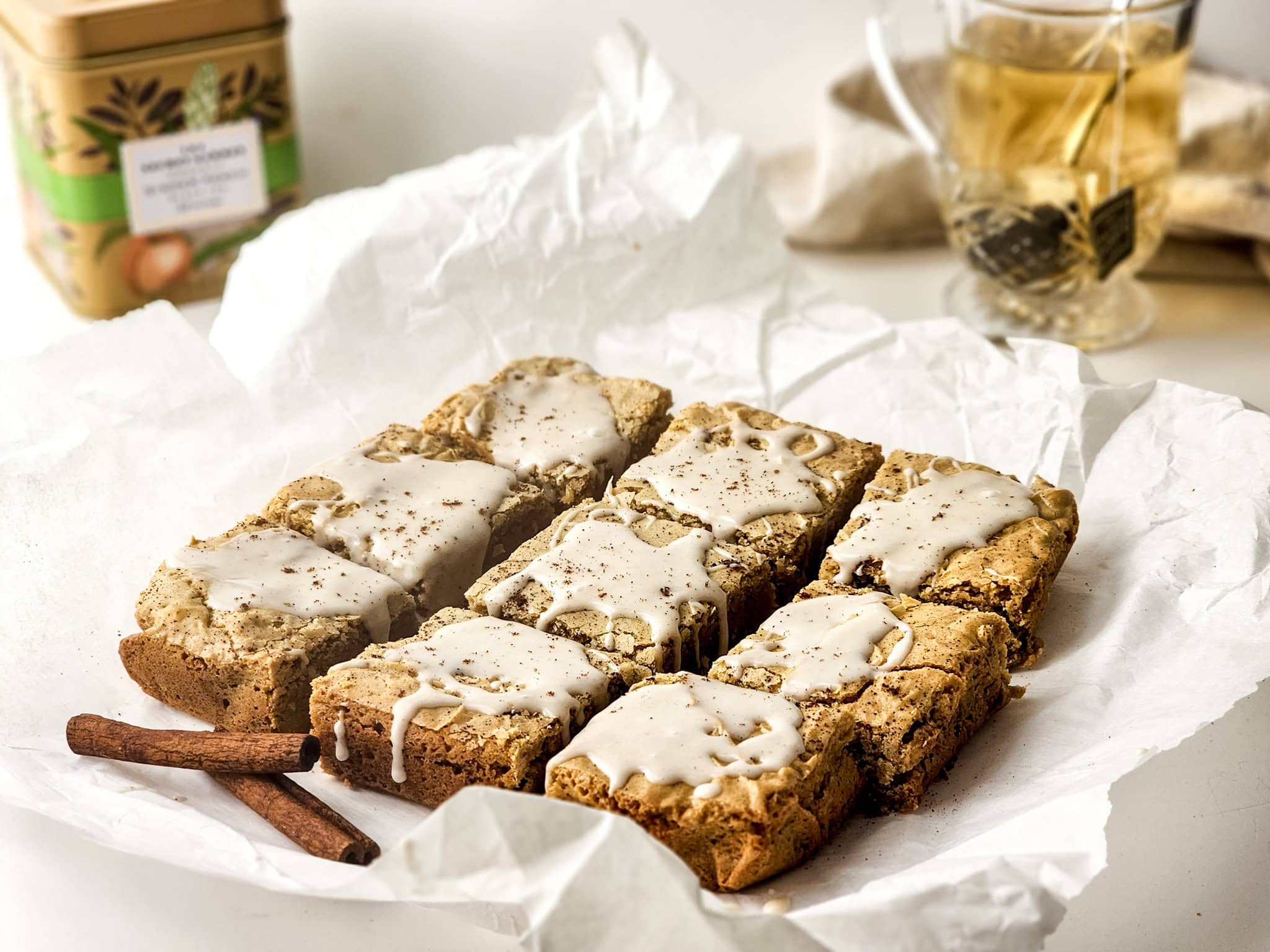 The Ultimate Chai Latte Blondie Recipe for Fall and Beyond