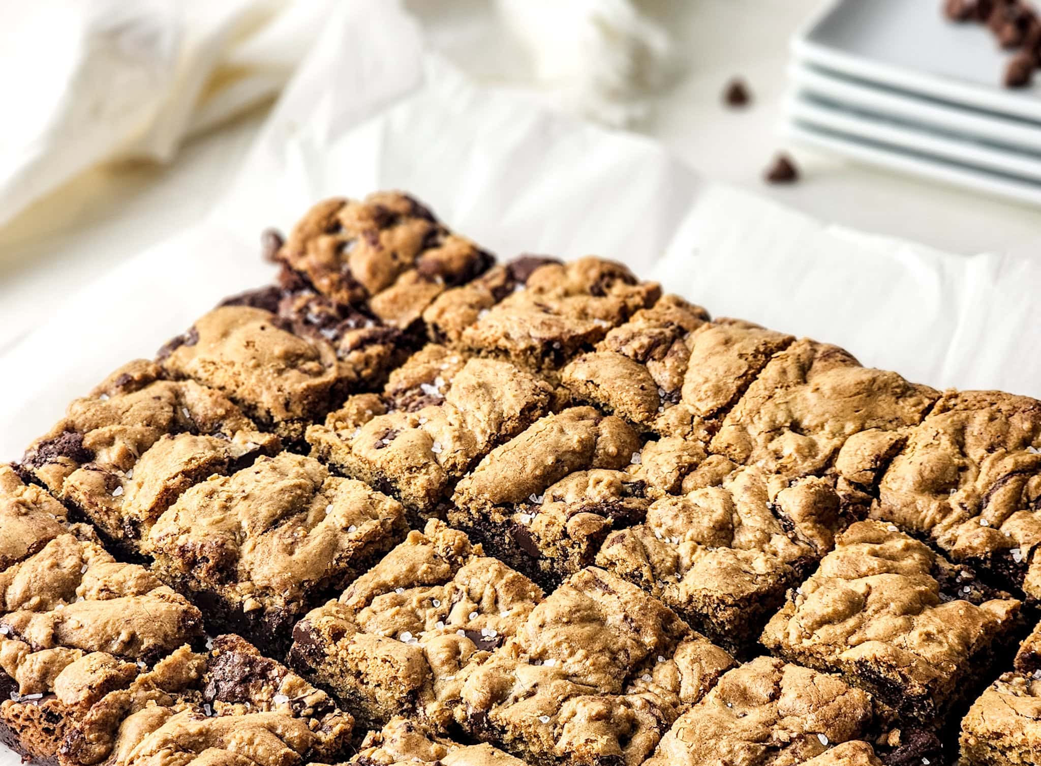 Brookies Bliss: The Ultimate Brownie-Cookie Fusion