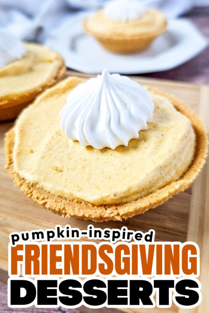Pumpkin-Inspired Friendsgiving Dessert- Mini Pumpkin Marshmallow Pies