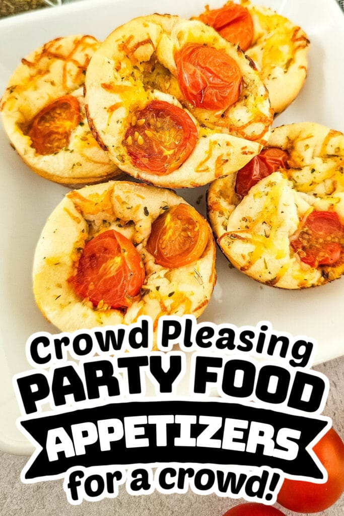 party food appetizers -Cheesy Tomato Focaccia Rolls