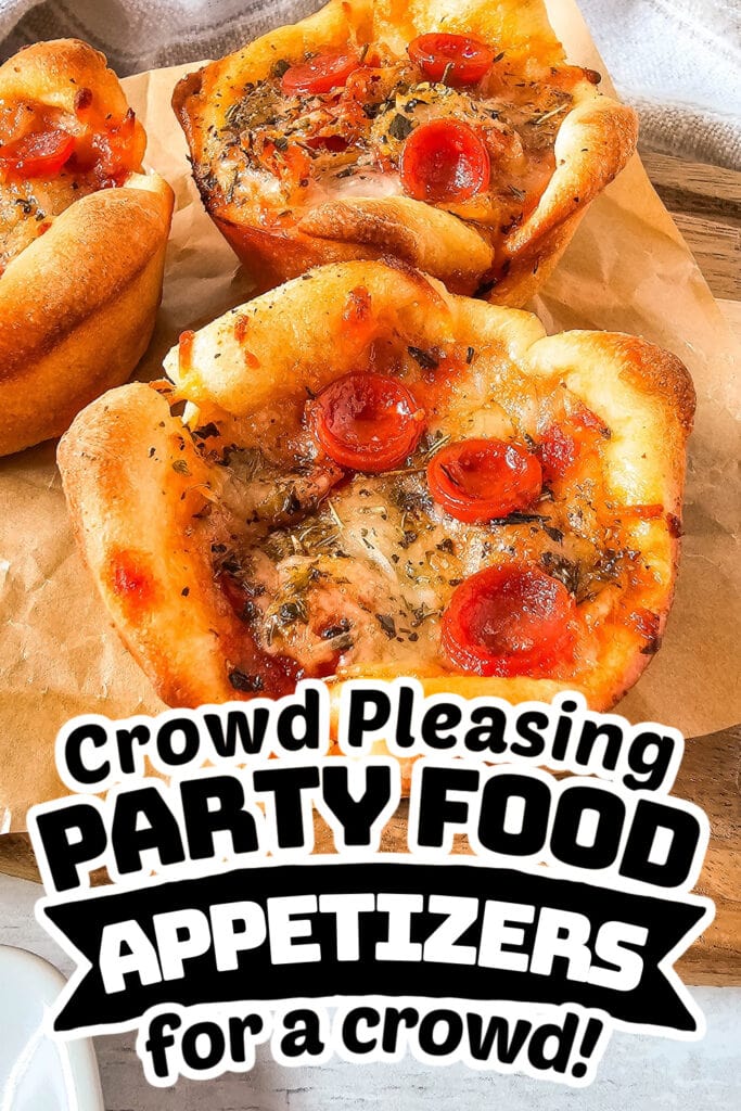 party food appetizers -Pepperoni Pizza Puffs