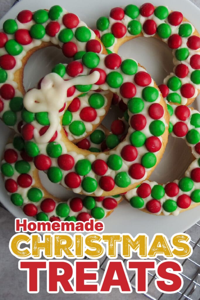 Festive Christmas Treats-Christmas Wreath Sugar Cookies
