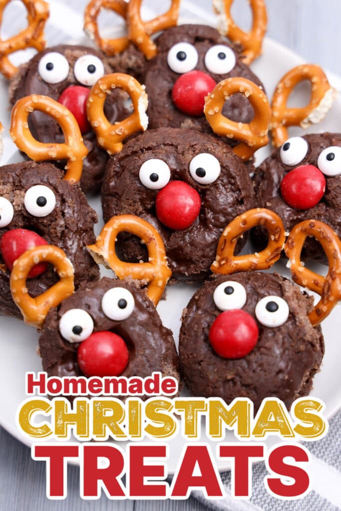 Festive Christmas Treats-No-Bake Reindeer Mini Donuts