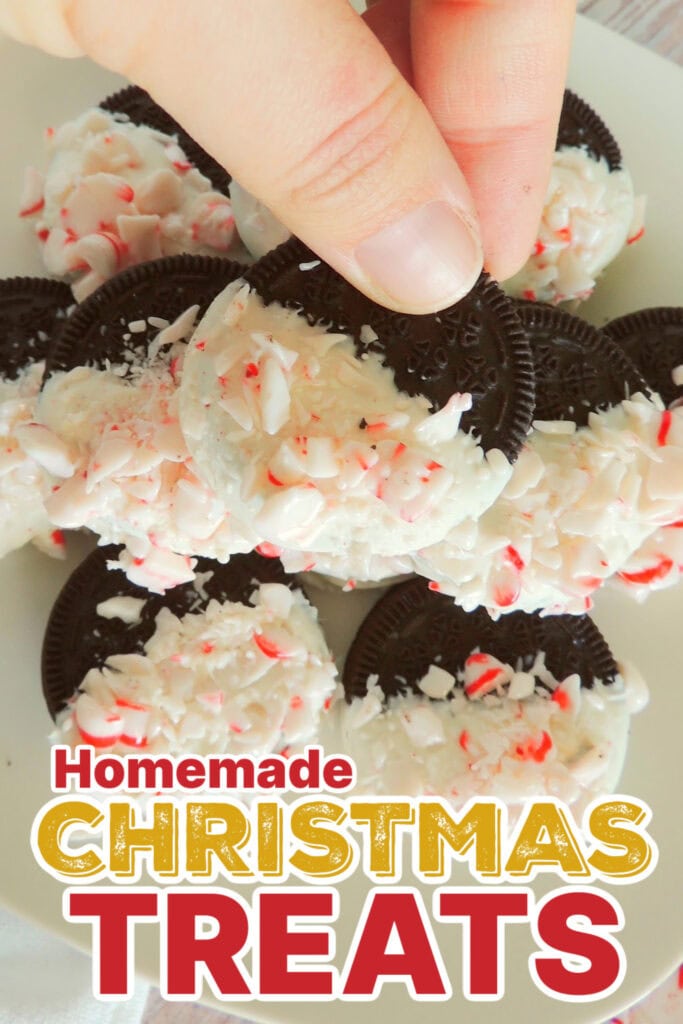 Festive Christmas Treats-Sweet Peppermint Oreos