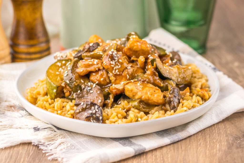 Slow Cooker Copycat Panda Express Mushroom Chicken