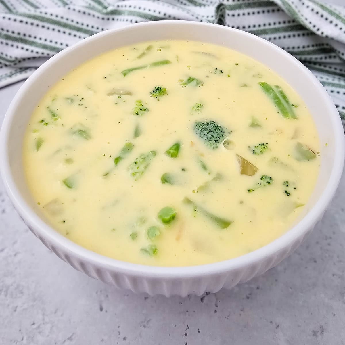 Velveeta Cheese Broccoli Soup featured image copy