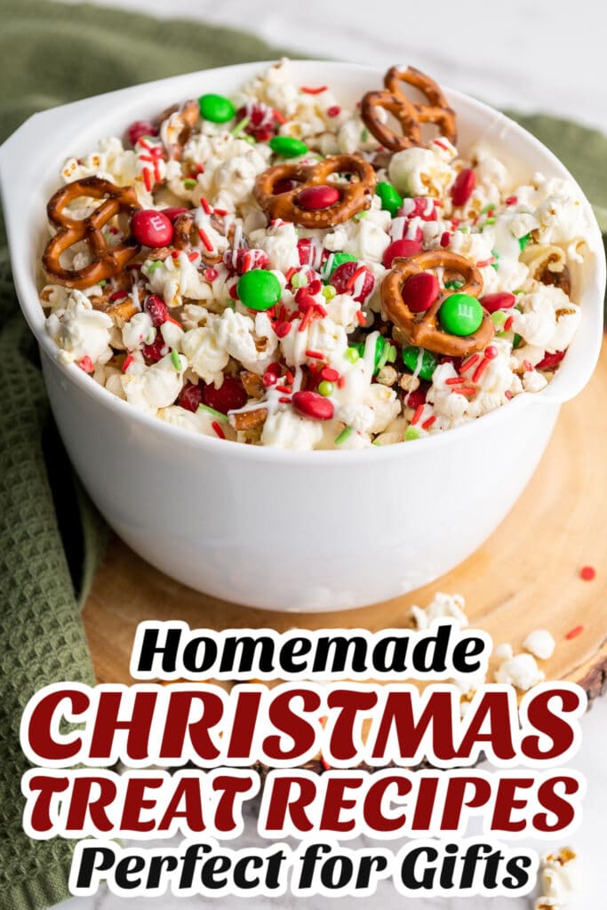Gifting Christmas Treats-Christmas Popcorn Snack Mix