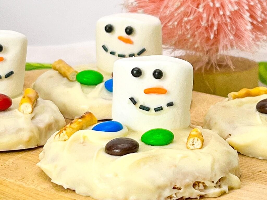 Melted Snowman Peanut Butter Cookies
