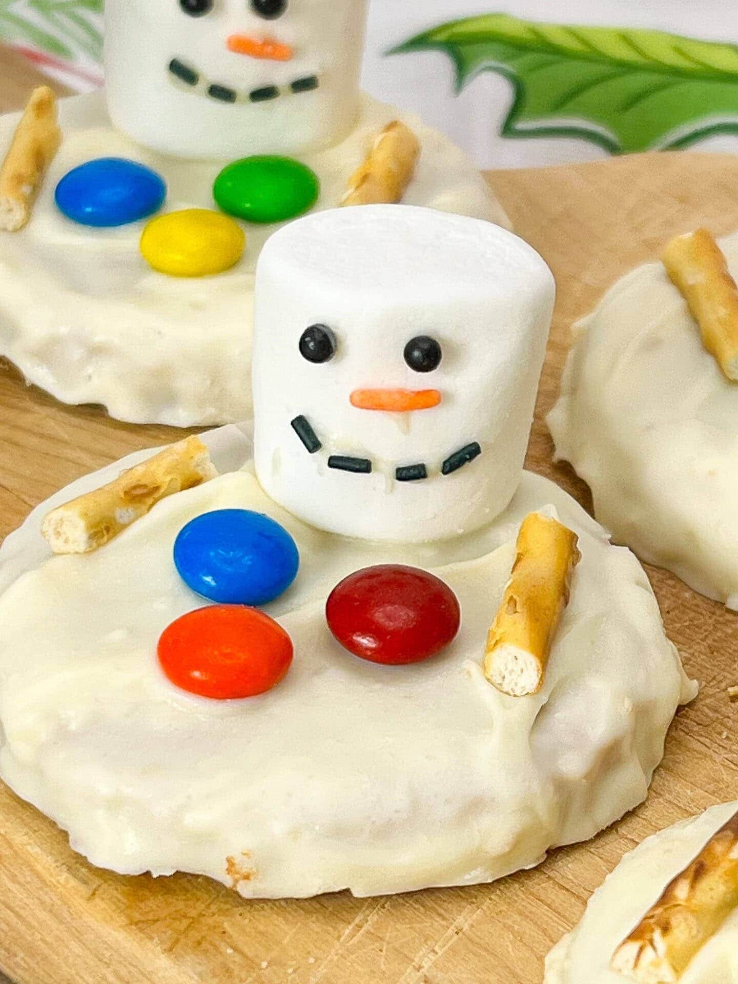 Melted Snowman Peanut Butter Cookies 