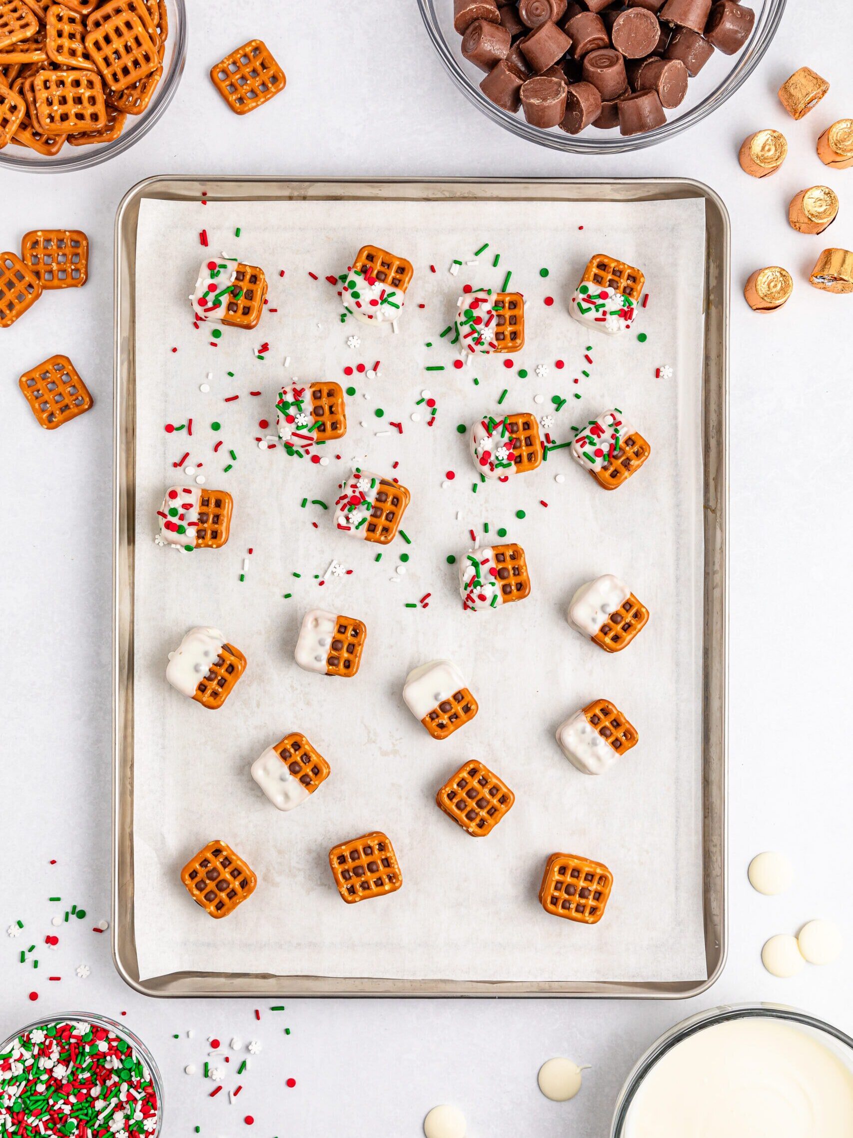 Christmas Rolo Pretzel Sandwiches Process Photo