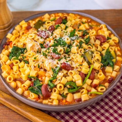 Slow Cooker Chicken Minestrone Soup