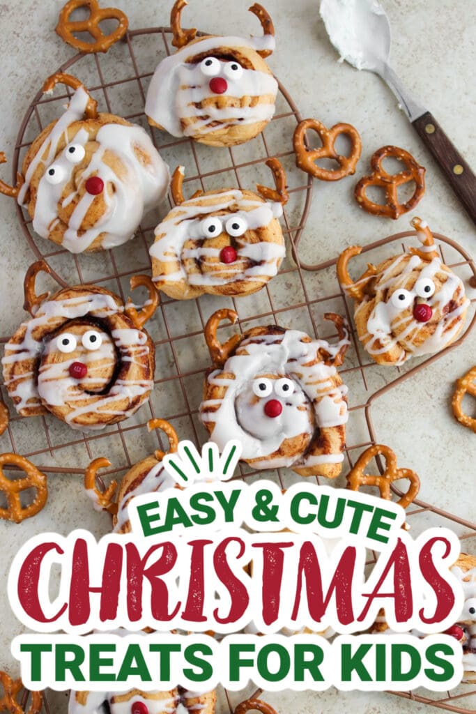 kids christmas treats-Cinnamon Roll Reindeer