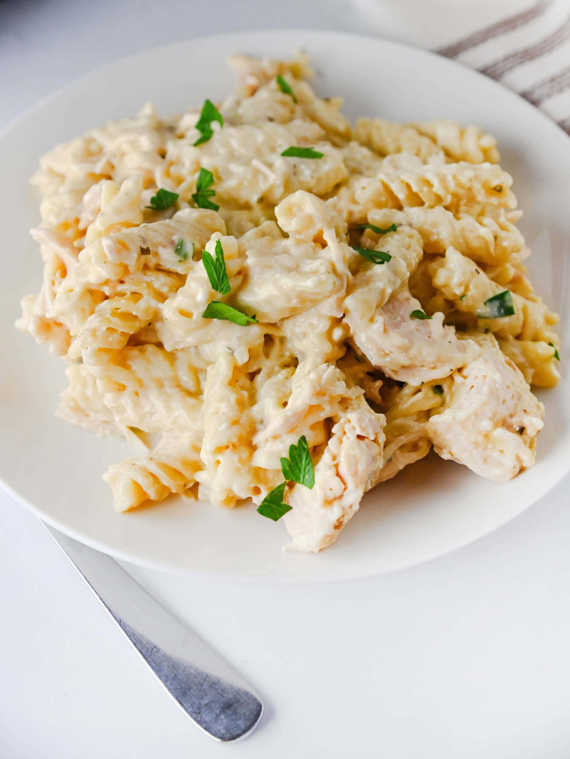 Crockpot Creamy Ranch Chicken Pasta