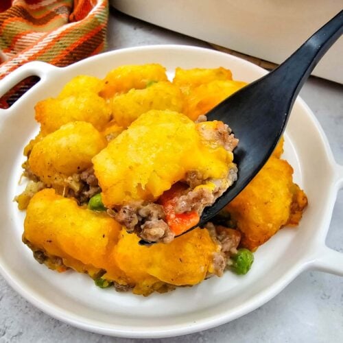 Beefy Cheesy Tatertot Casserole