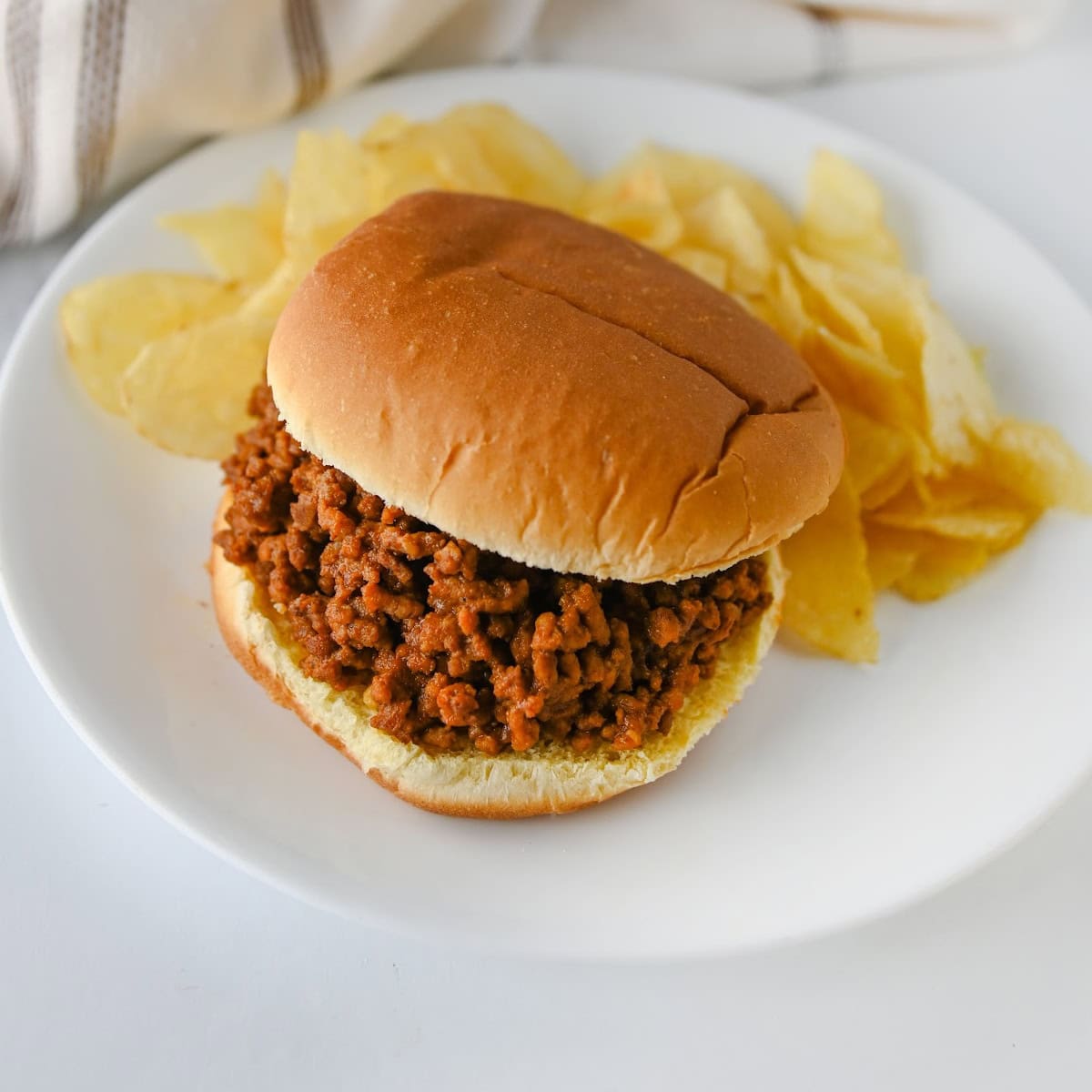 Crockpot Sloppy Joes featured image copy