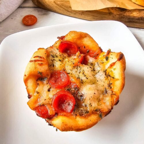 Pepperoni Pizza Puffs