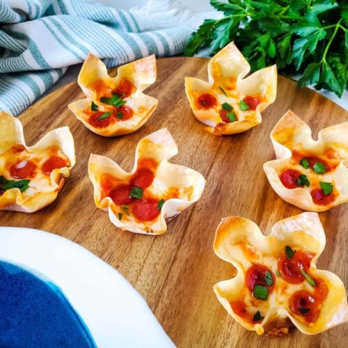 Pizza Wonton Cups