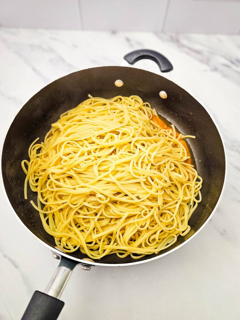 Shrimp Scampi with Linguini Process Photo