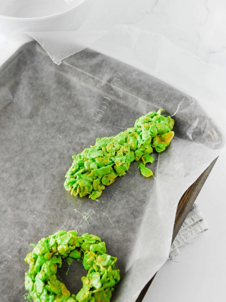 Christmas Cornflake Wreaths Process Photo