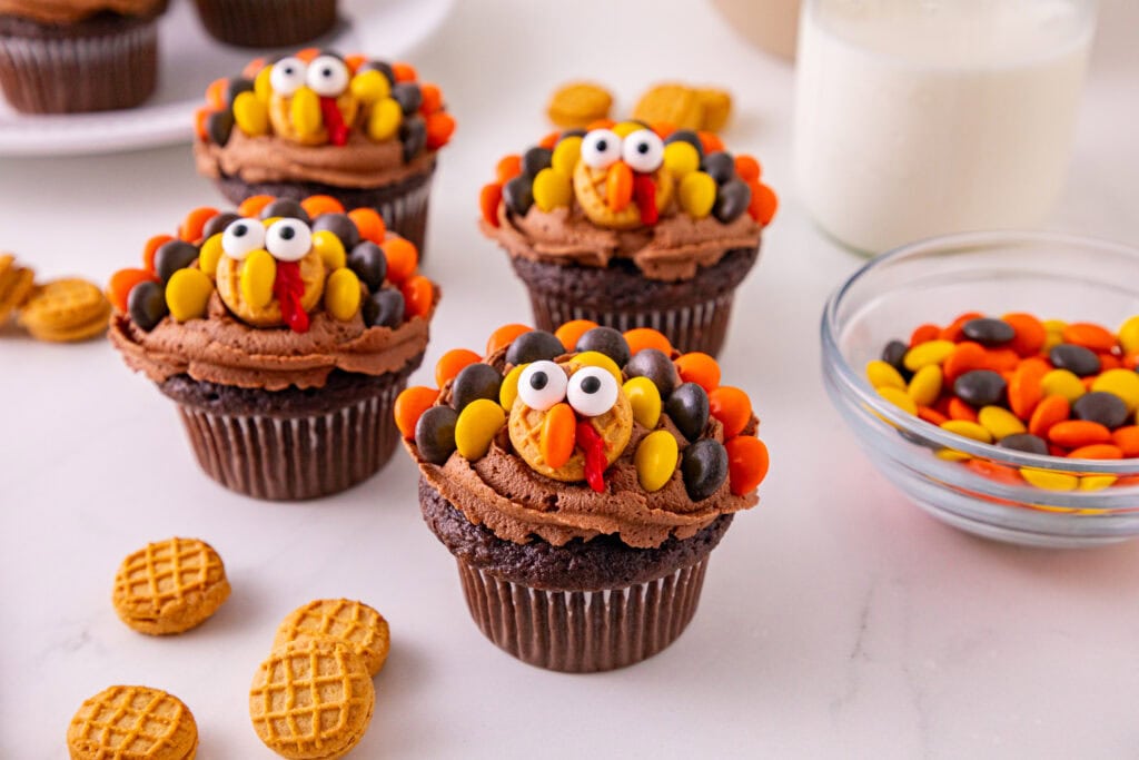 Turkey Cupcakes with Chocolate Peanut Butter Frosting